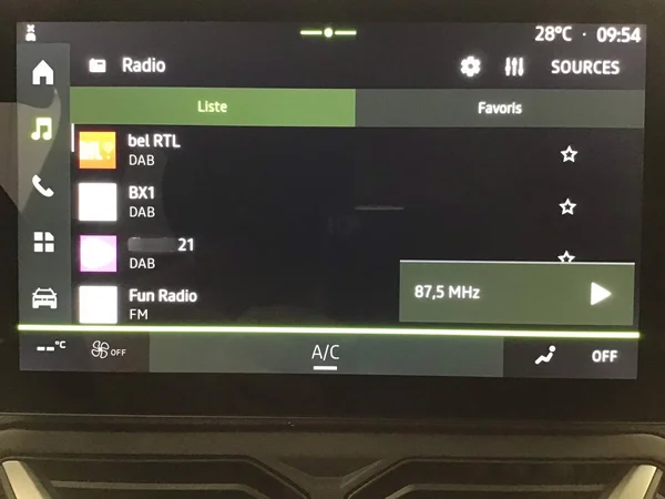 Dacia Duster Hybrid (HEV) (2026) — foto 10 van 30