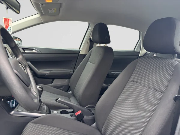 VOLKSWAGEN Polo (2017) — foto 18 van 18