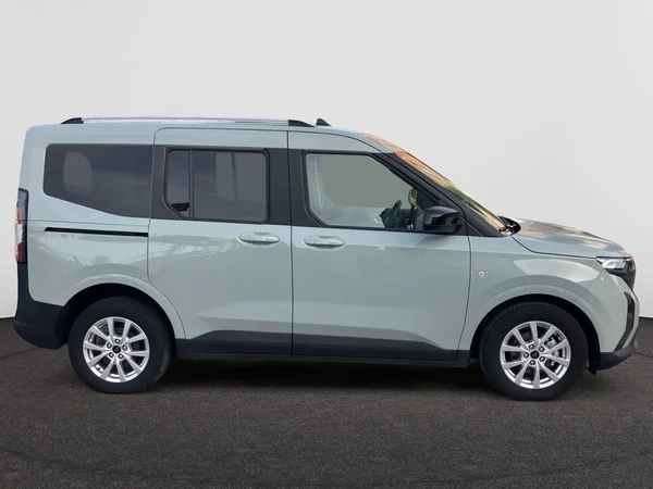 FORD Tourneo Courier (2025) — foto 2 van 25
