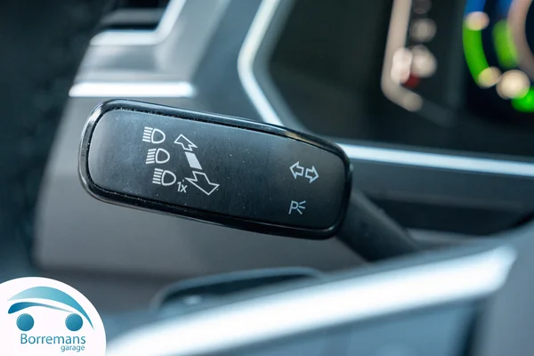 Volkswagen Tiguan (2023) — foto 31 van 43