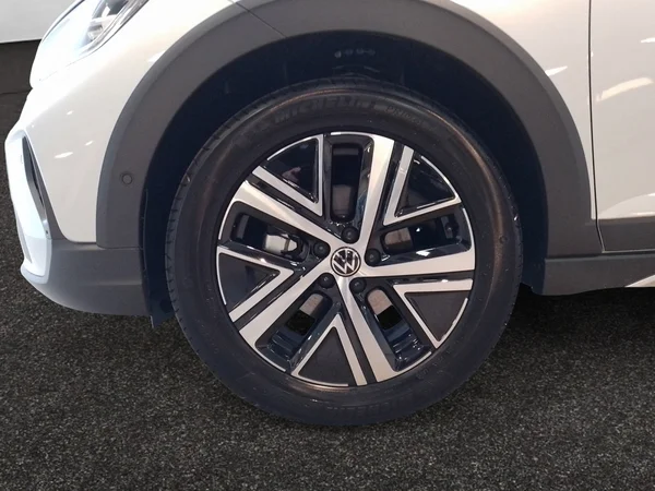 VOLKSWAGEN Taigo (2025) — foto 10 van 15