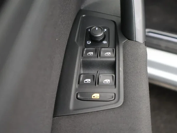 Volkswagen Tiguan (2020) — foto 13 van 27