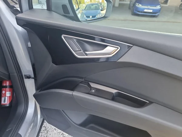 AUDI Q4 e-tron (2025) — foto 19 van 24