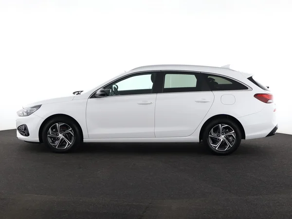 HYUNDAI i30 (2024) — foto 12 van 26