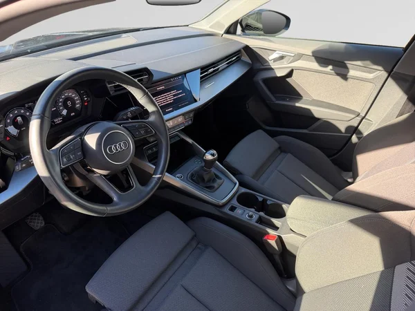 AUDI A3 Sportback (2022) — foto 9 van 18