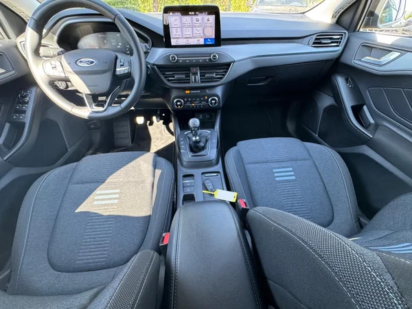 FORD Focus SW Active (2022) — foto 3 van 23
