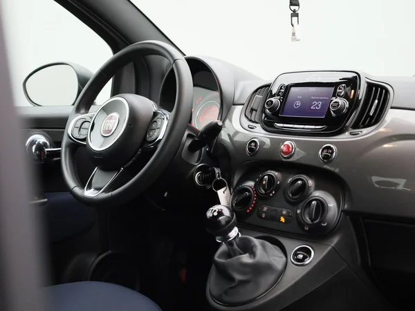 Fiat 500 (2021) — foto 24 van 36