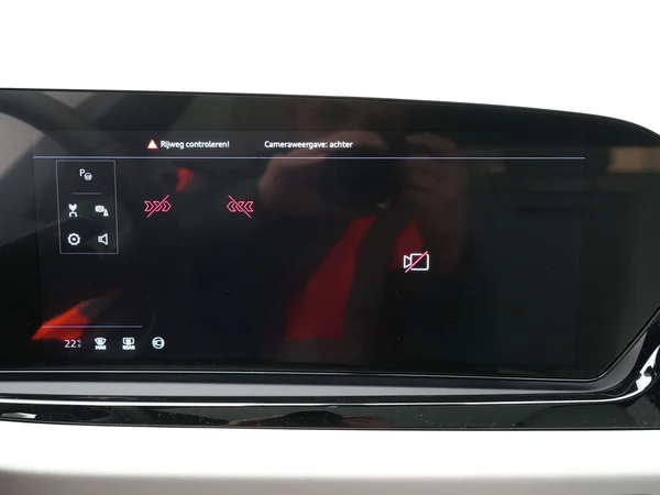 AUDI A6 Avant (2025) — foto 12 van 13