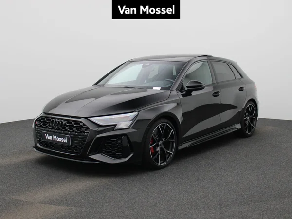 Audi RS3 (2024) — foto 1 van 65