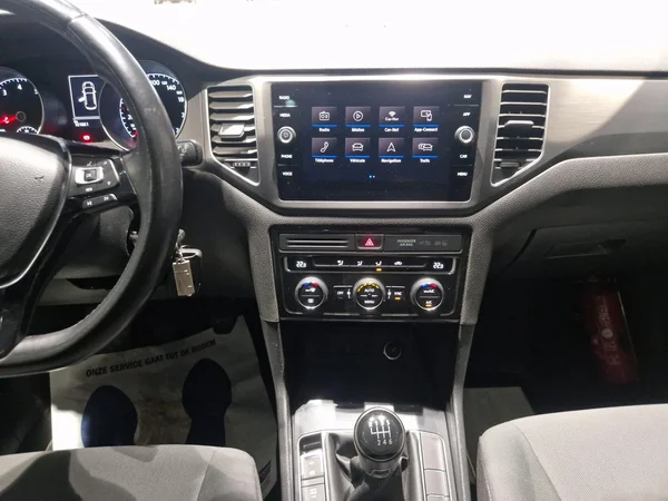 VOLKSWAGEN Golf Sportsvan (2020) — foto 26 van 26