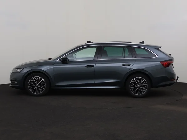 SKODA Octavia (2022) — foto 12 van 32