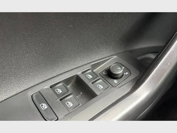 Volkswagen Taigo (2024) — foto 4 van 21