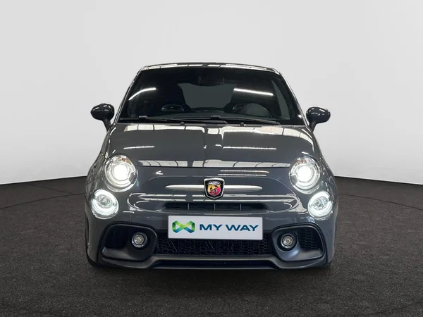 ABARTH 595 (2020) — foto 23 van 24