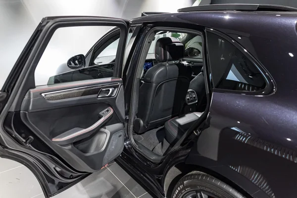 Porsche Macan (2024) — foto 9 van 44