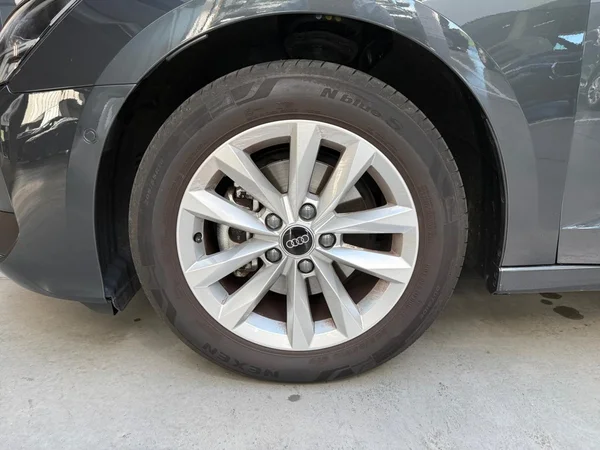 AUDI A3 Sportback (2025) — foto 9 van 17