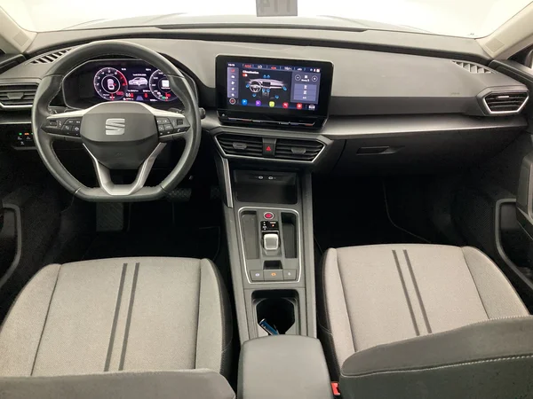 SEAT Leon ST (2022) — foto 30 van 36