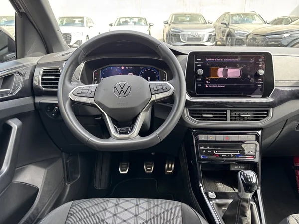 VOLKSWAGEN T-Cross (2024) — foto 14 van 22