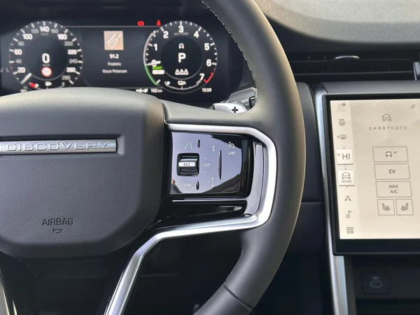 Land Rover Discovery Sport (2026) — foto 7 van 32