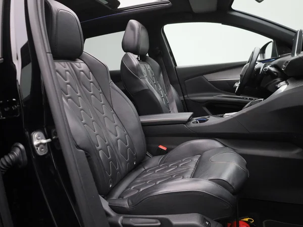 Peugeot 3008 (2020) — foto 33 van 49