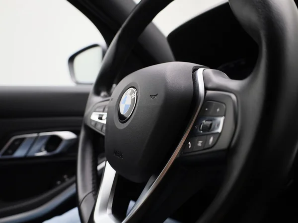 BMW 3 Reeks (2021) — foto 22 van 46