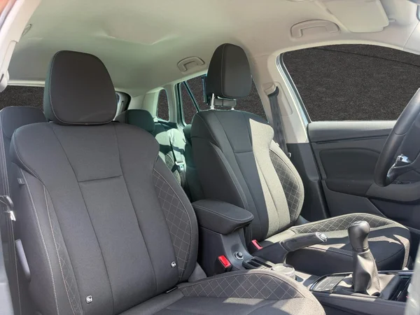 SKODA Kamiq (2023) — foto 8 van 22