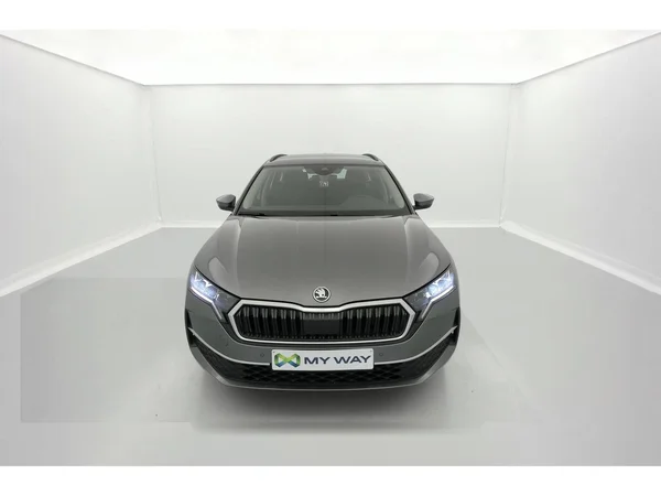 SKODA Octavia Combi (2025) — foto 12 van 36