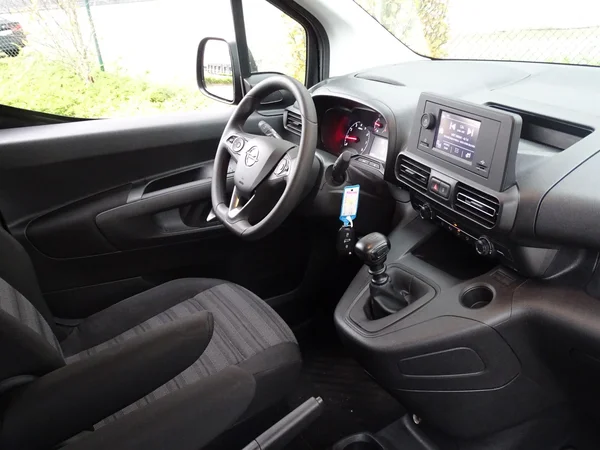 Opel Combo (2023) — foto 6 van 27