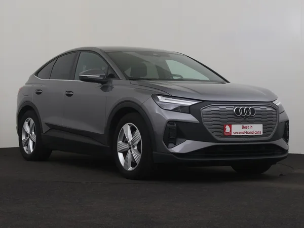 AUDI Q4 e-tron (2024) — foto 26 van 31