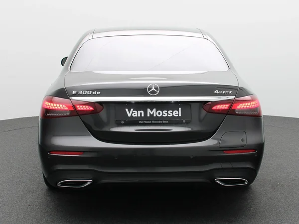 Mercedes-Benz E-Klasse (2022) — foto 29 van 33