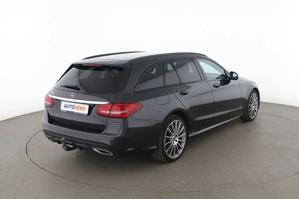 Mercedes-Benz C-Klasse (2020) — foto 12 van 16