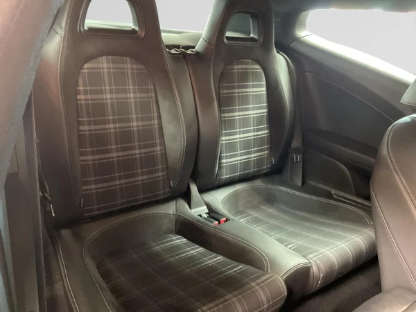 VOLKSWAGEN Scirocco (2010) — foto 11 van 24