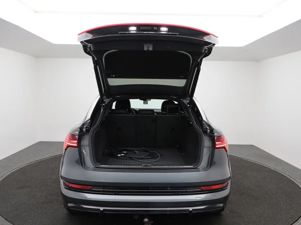 AUDI e-tron Sportback S (2022) — foto 3 van 20