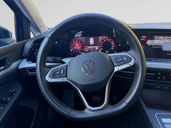 VOLKSWAGEN Golf VIII (2024) — foto 4 van 21