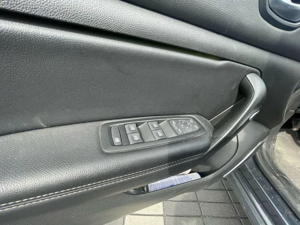 Renault Mégane Grand Tour (2018) — foto 5 van 24