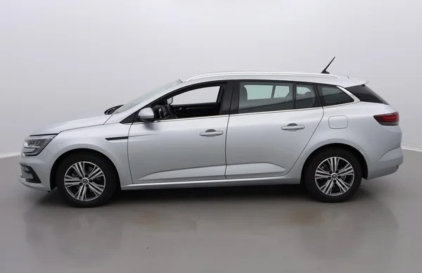 Renault Megane SW Phase II E-TECH (PHEV) (2023) — foto 12 van 34