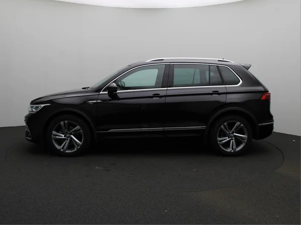 VOLKSWAGEN Tiguan (2021) — foto 17 van 21