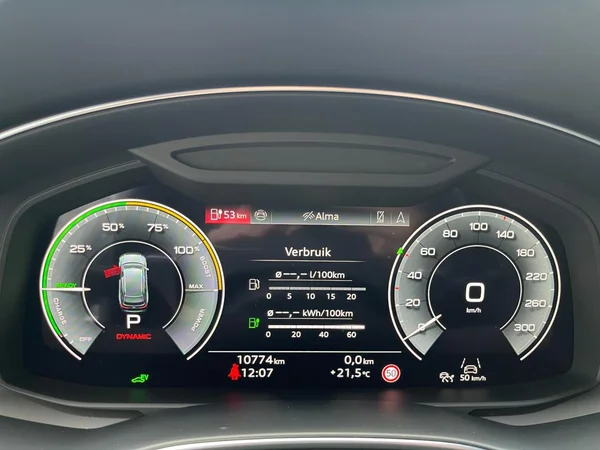 AUDI A6 Avant PHEV (2025) — foto 9 van 24
