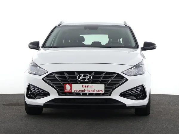 HYUNDAI i30 (2024) — foto 24 van 26