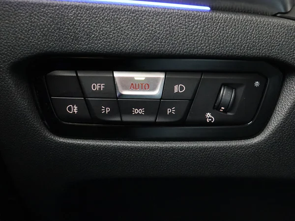 BMW 320 (2021) — foto 18 van 30