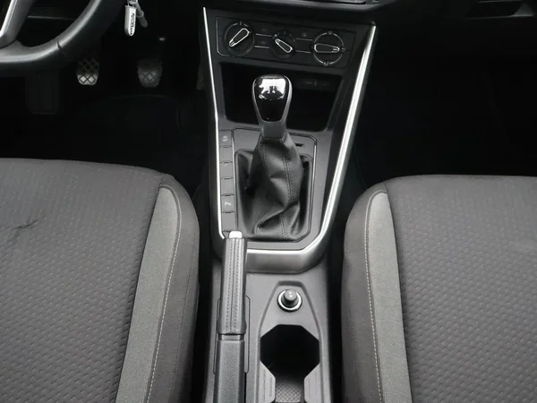 Volkswagen Polo (2024) — foto 15 van 27