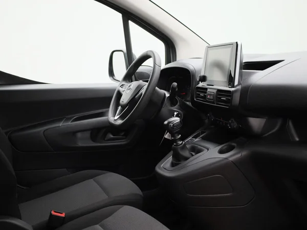 Opel Combo (2022) — foto 30 van 39
