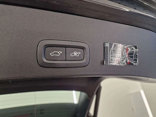 Volvo XC40 (2022) — foto 7 van 15