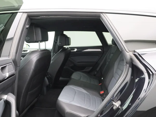 Volkswagen Arteon (2022) — foto 2 van 49