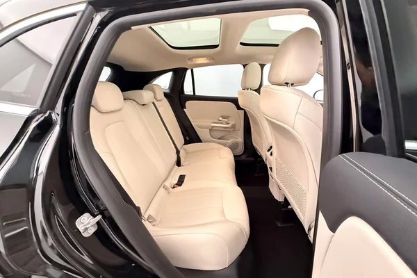 Mercedes-Benz GLA (H247) (2023) — foto 21 van 38