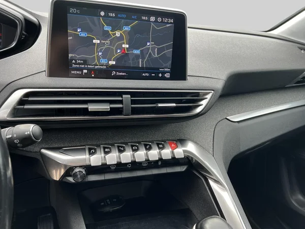 Peugeot 5008 (2020) — foto 10 van 22