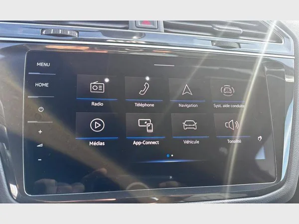 Volkswagen Tiguan (2021) — foto 19 van 31