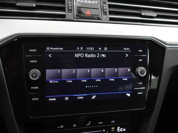 Volkswagen Passat (2022) — foto 16 van 31