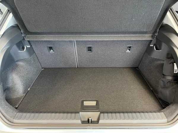 VOLKSWAGEN ID.Polo (2026) — foto 2 van 16