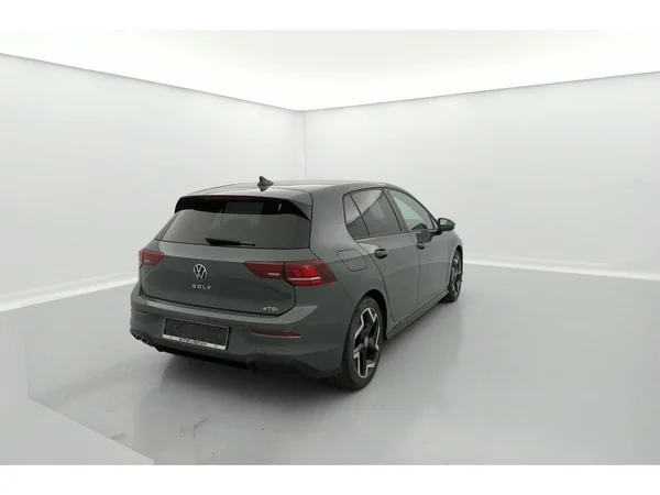 VOLKSWAGEN Golf VIII (2025) — foto 28 van 36