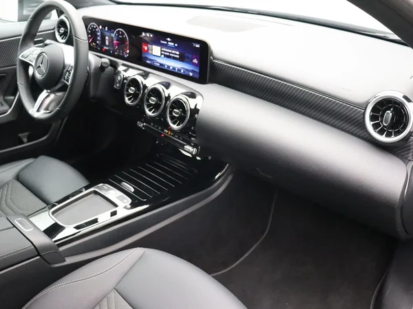 Mercedes-Benz A-Klasse (2025) — foto 11 van 22